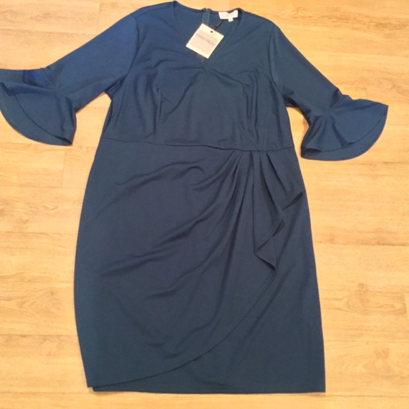 NWT Hanna Nikole Bell Sleeve Ruched Wrap Cocktail Dress Plus Size 22W - Picture 7 of 9